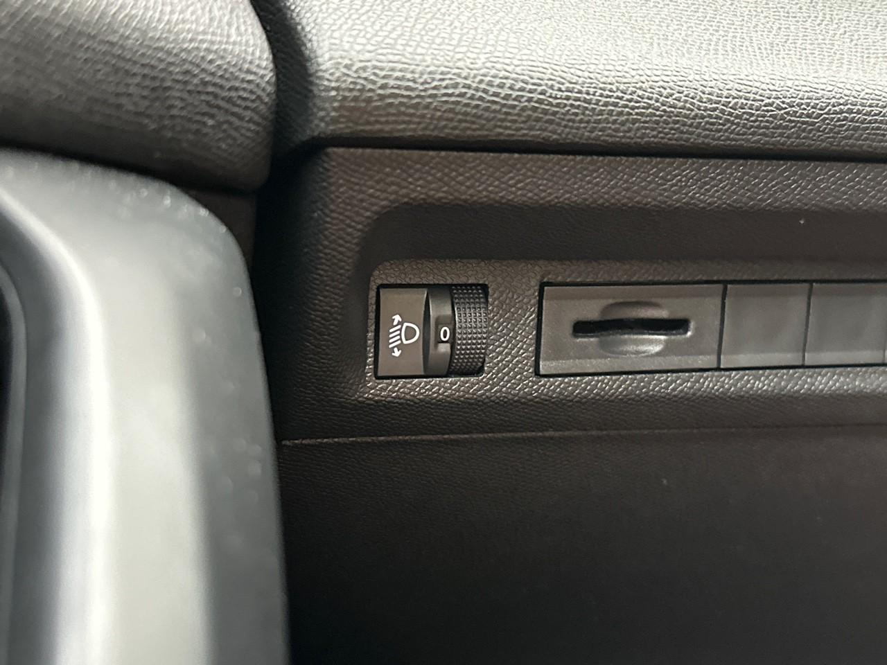 Peugeot 308 puretech 130ch s&s bvm6 allure — photo 16
