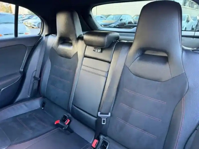 Mercedes Classe A a 200 d compacte — photo 10