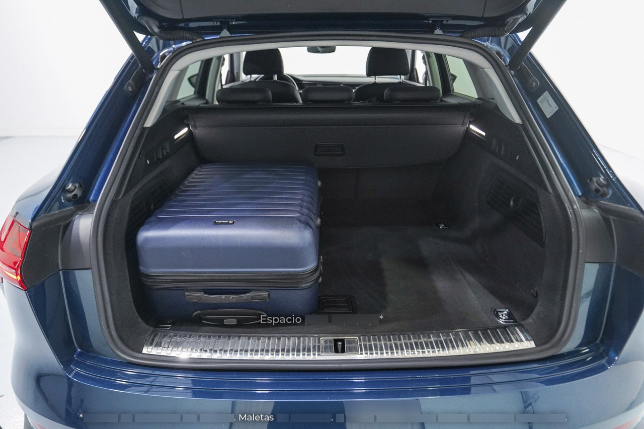 Audi e-tron — photo 15