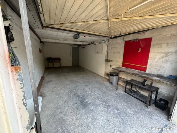 Garage à louer