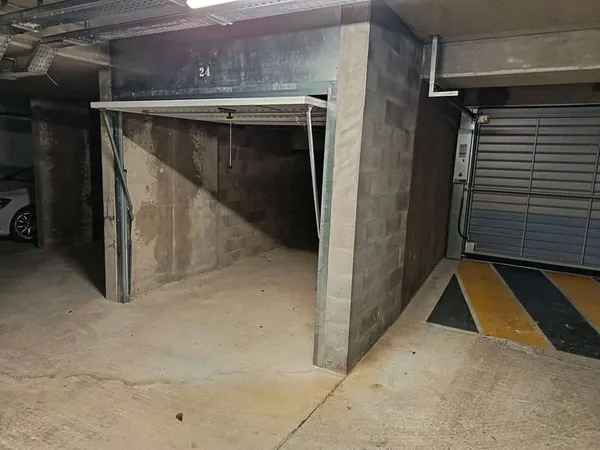 Parking 13 m²