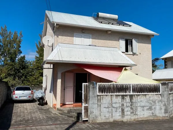 Chambre meublée étudiant(e) - Terre Sainte (St-Pierre) | 450/mois TTC Proche IUT & CHU