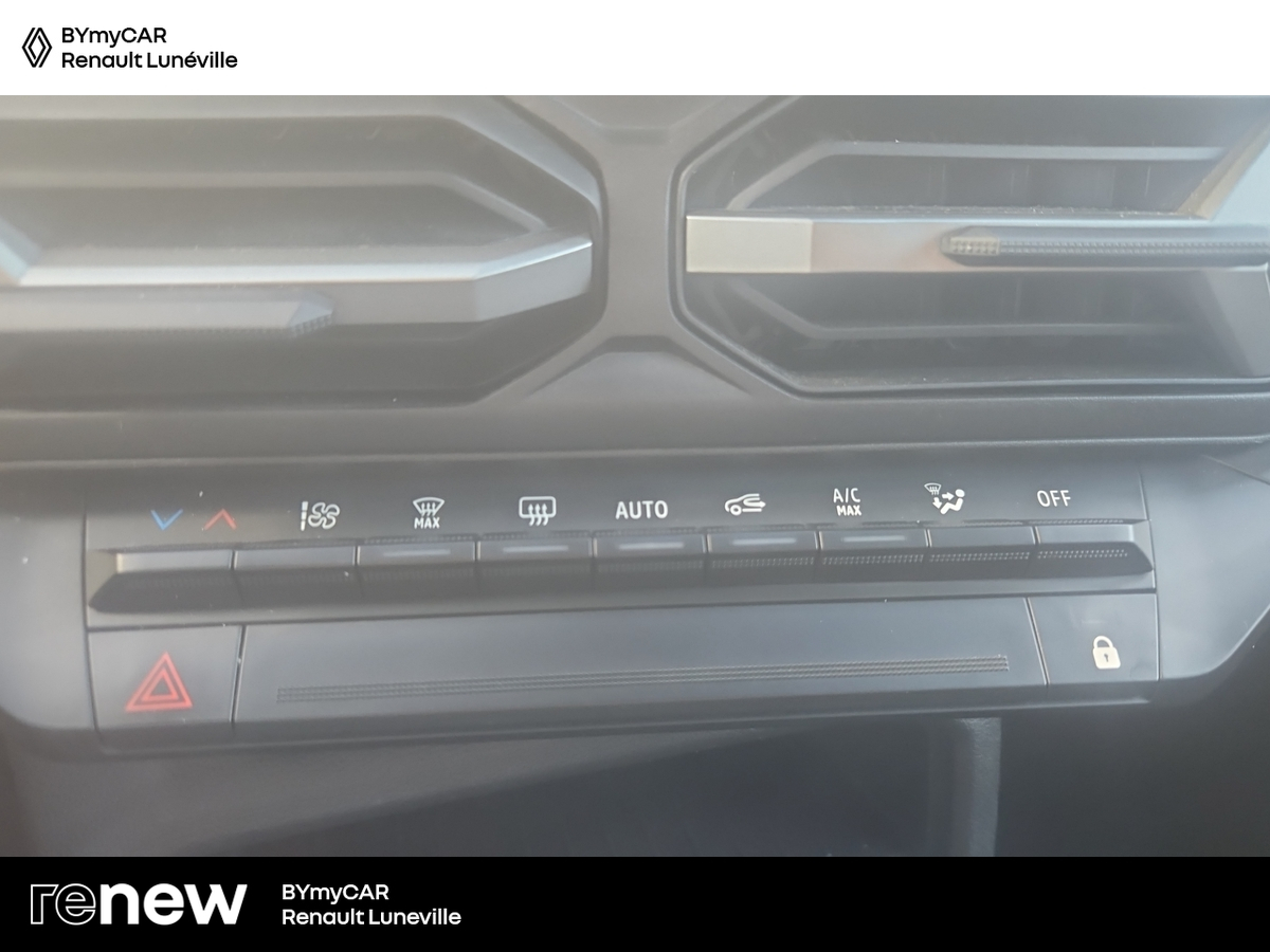 Dacia Duster Hybrid 140 — photo 21