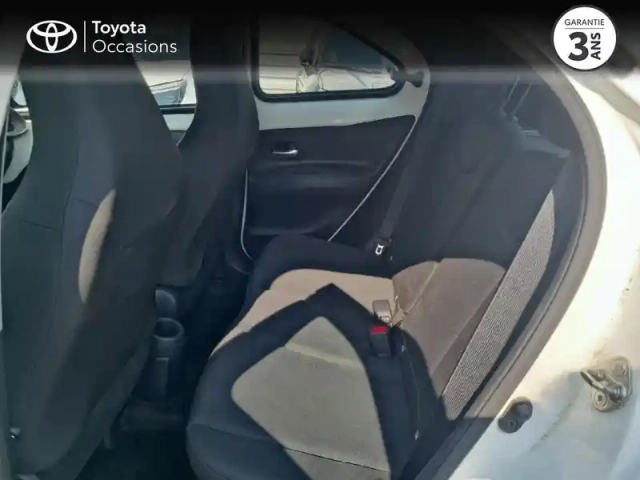 Toyota Aygo X 1.0 vvt-i 72ch dynamic — photo 12