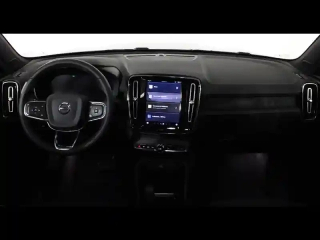 Volvo C40 recharge extended range 252ch start — photo 27