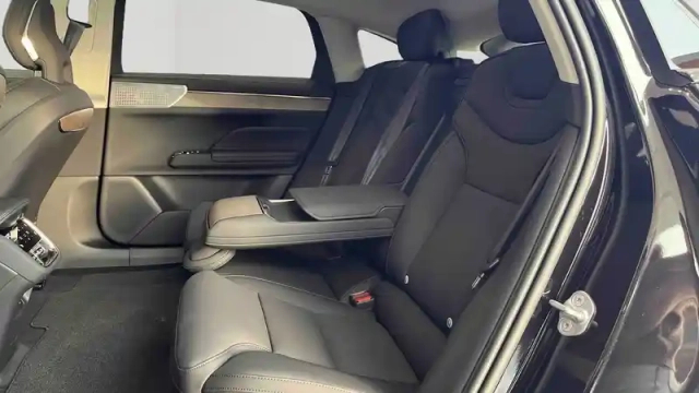 Volvo Es90 single extended range 333 ch 1edt — photo 5