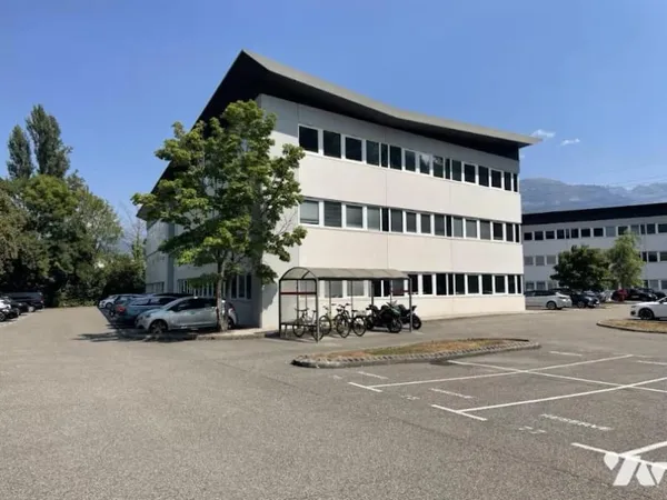 Local 155 m²