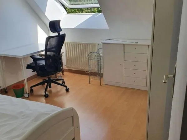 Chambre meublée chez l habitant