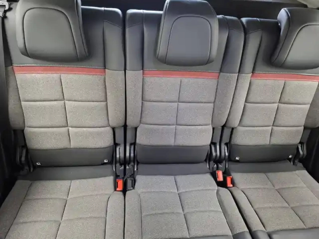 Citroën C5 Aircross hybride rechargeable 225 s&amp;s e-eat8 — photo 32