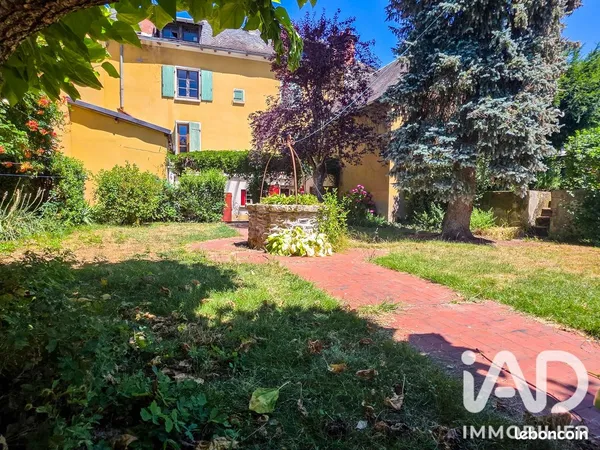 Maison 8 pièces 210 m²