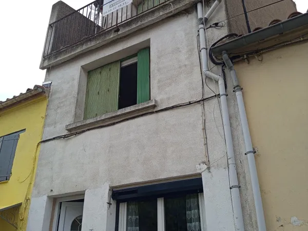 Maison de village au calme sans vis à vis, à rafraichir