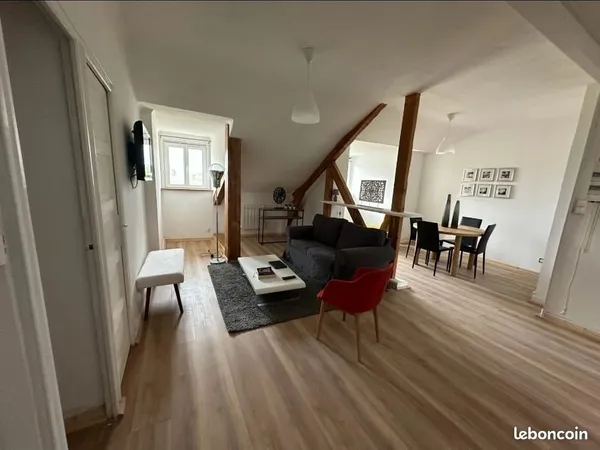 Très beau et grand appartement meublé à louer