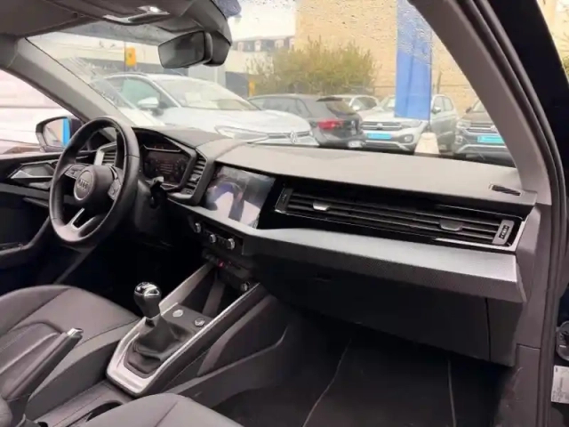 Audi A1 sportback 30 tfsi 116ch design luxe — photo 7