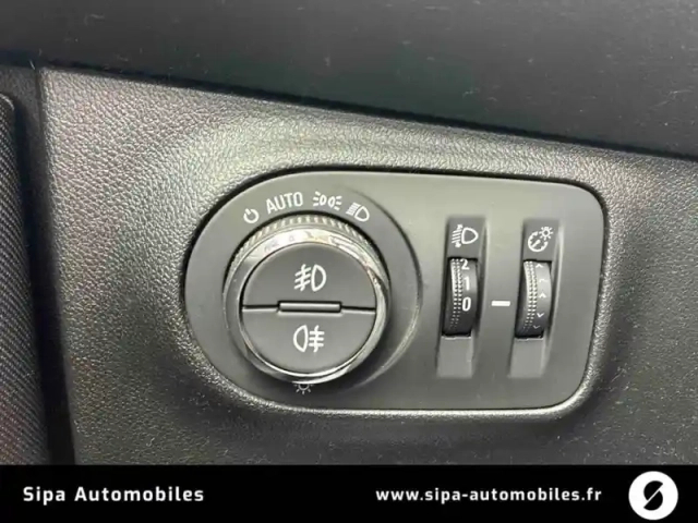 Opel Corsa 1.4 turbo 100 ch — photo 30