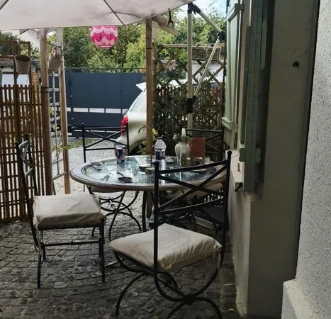 Maisonnette meublé
