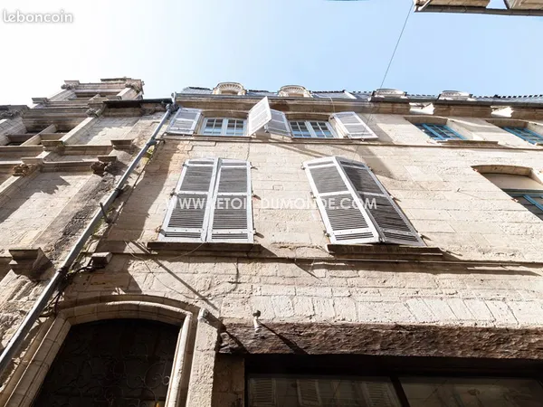 Immeuble 11 pièces 305 m²