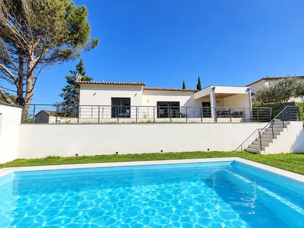 VILLA PLAIN PIED CENTRE  LES VANS