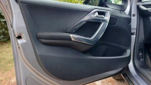 Peugeot 2008 1.6 VTi 120 - Allure – 2013 – 145338 km – Essence – Boîte Manuelle — photo 37