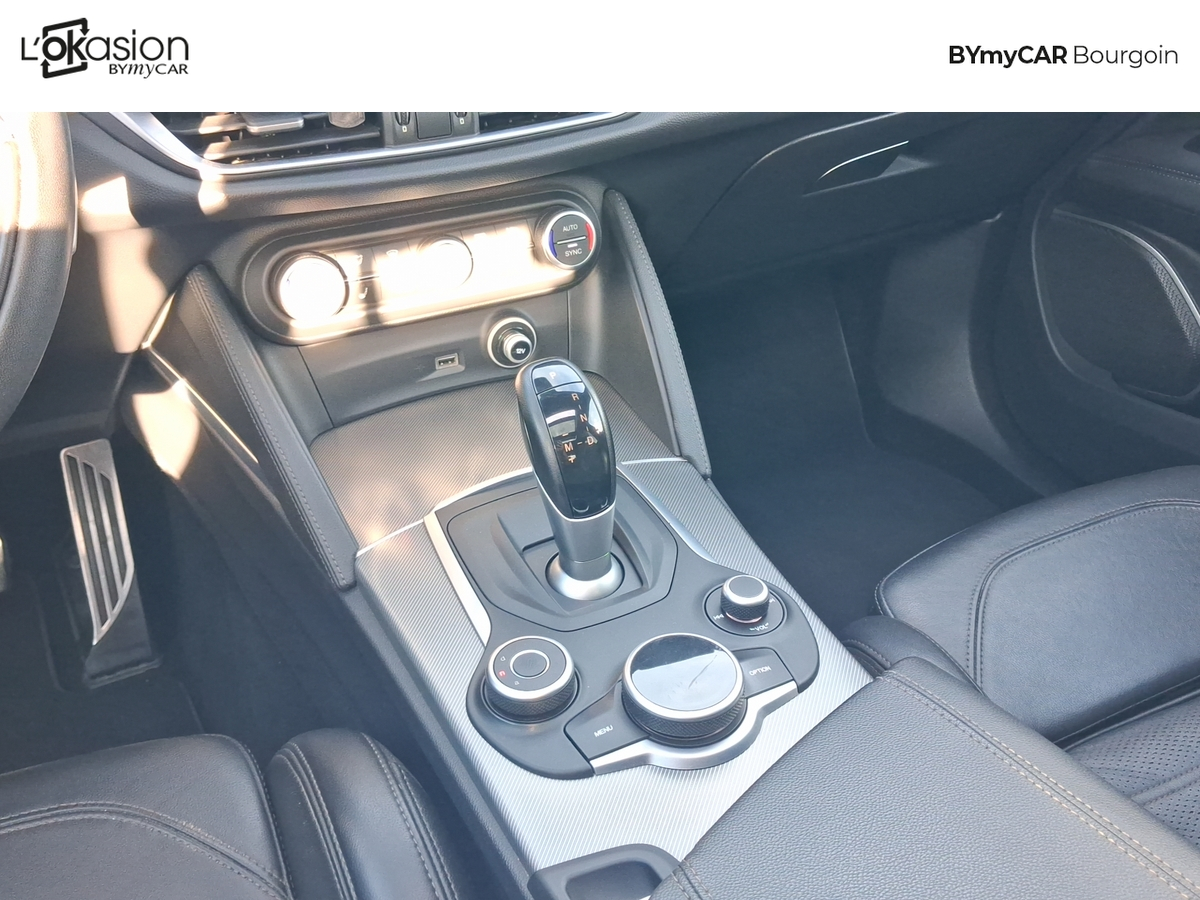 Alfa Romeo Stelvio 2.2 210 ch Q4 AT8 — photo 17