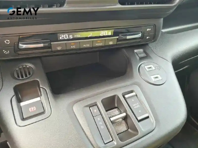 Peugeot Partner e- fgn 136 ch m charg ut maj 54 kwh aut — photo 16