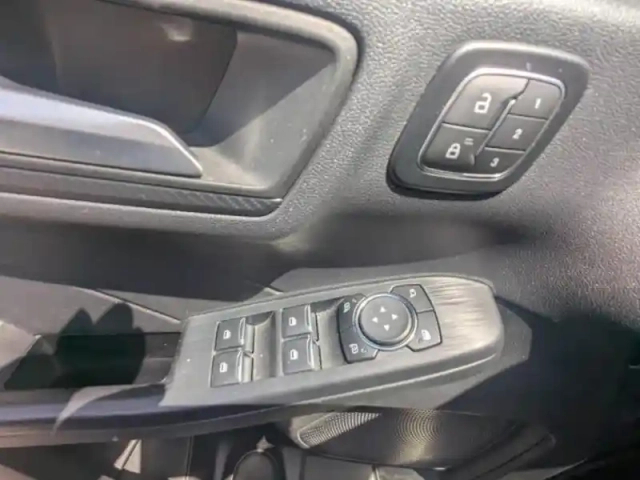 Ford Kuga 2.5 duratec 243ch hybride rechargeable st-line x powershift — photo 13
