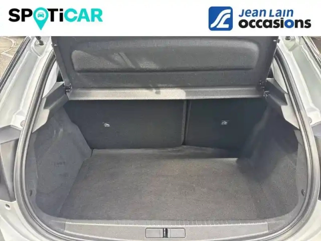 Opel Corsa 1.2 turbo 100 ch bva8 — photo 6