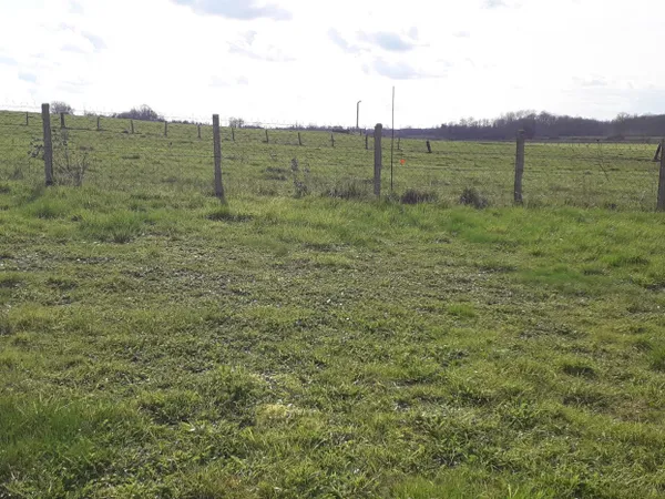Baisse de Prix!! BEAU TERRAIN CONSTRUCTIBLE. Villers le sec 51250