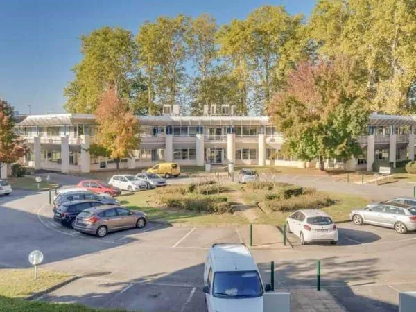 Bureau 193 m²
