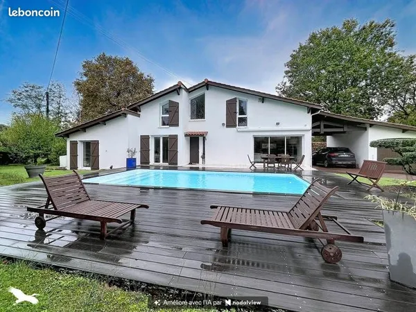 Maison 8 pièces 186 m²