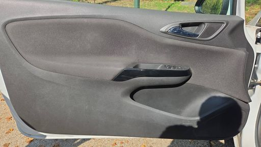 Opel Corsa 1.4 90 - Design 120 Ans – 2019 – 136739 km – Essence – Boîte Manuelle — photo 54