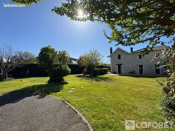Propriété 5 pièces 189 m²