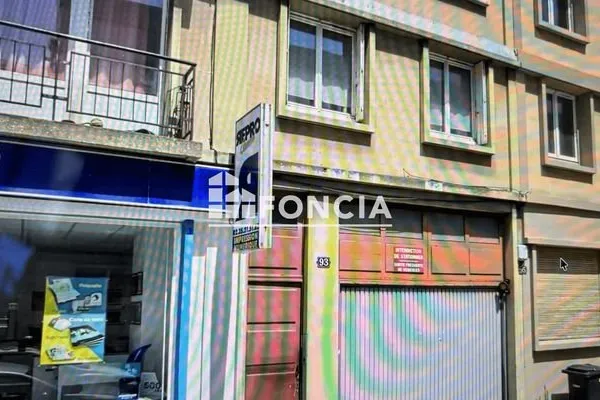 Parking 100 m²