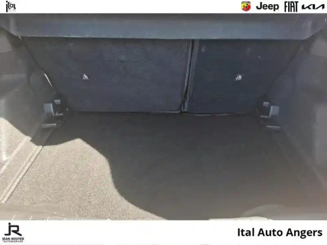 Jeep Avenger 1.2 turbo t3 110ch mhev altitude bvr6 ehybrid — photo 6