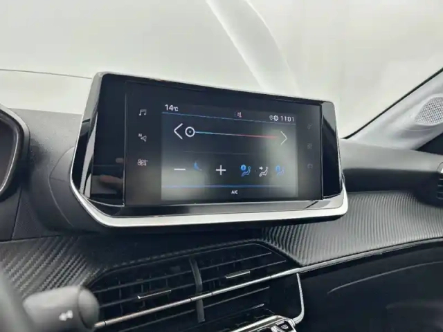Peugeot 208 puretech 75 s&amp;s bvm5 — photo 63