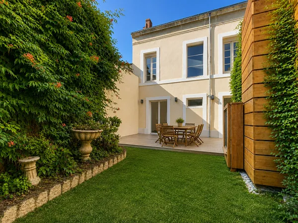 Maison Chalonnes Sur Loire 9 pièce(s) 230 m2