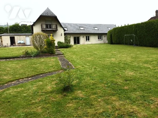 Maison 7 pièces 227 m²