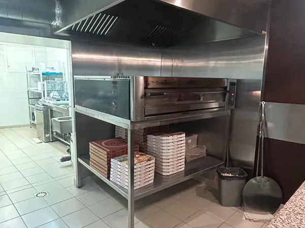 Fonds de commerce restaurant / pizzeria - Évian centre - Bail tous commerces