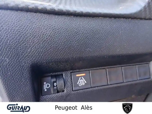 Peugeot 208 puretech 100 s&amp;s bvm6 — photo 59