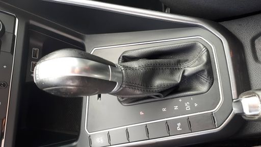 Volkswagen Polo 1 TSI 115 - R-Line – 2018 – 129202 km – Essence – Boîte Automatique — photo 18