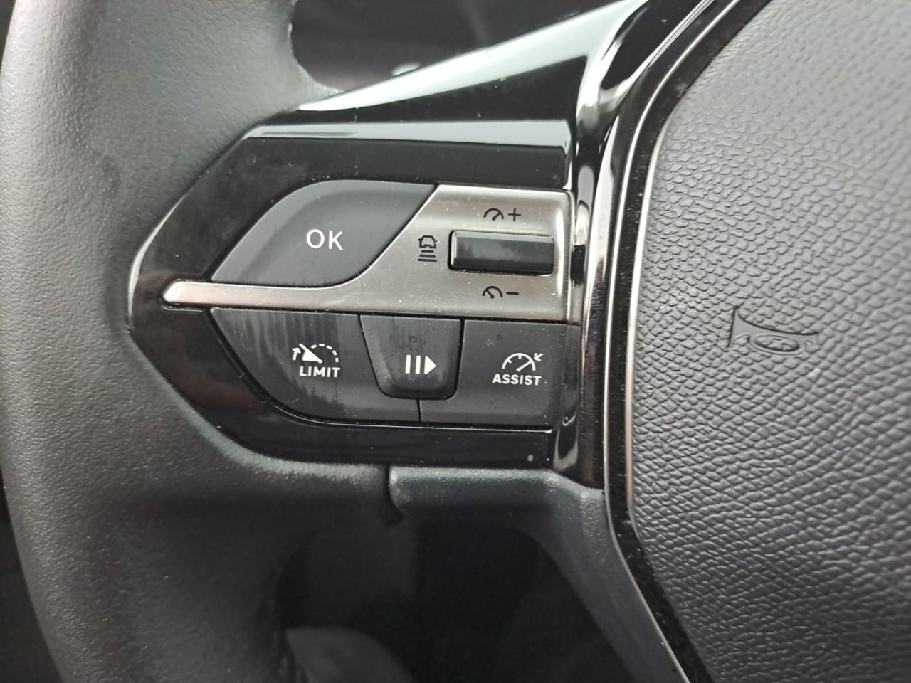 Peugeot 308 sw hybrid 145 e-dcs6 allure — photo 29
