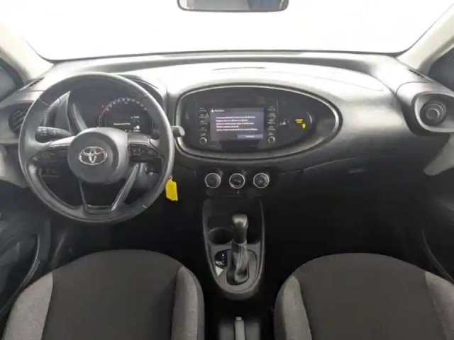 Toyota Aygo x 1.0 vvt-i 72ch dynamic s-cvt my23 — photo 2