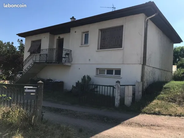 Maison 5 pièces - 100 m² - Terrain 606 m² - Quincié-en-Beaujolais