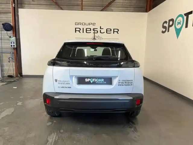 Peugeot 2008 electrique 50 kwh 136 ch