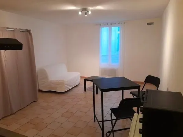 Studio 1 pièce 26 m²