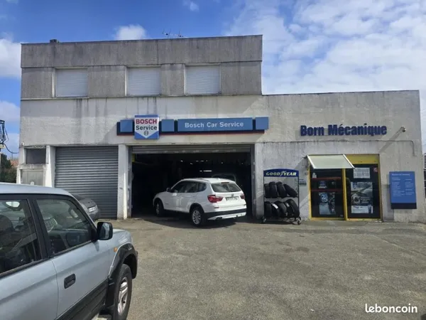 Garage/Station service 400 m²