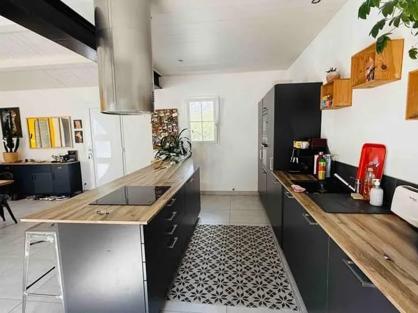 Maison récente 2017, secteur de Ker Pissot au fond d"un passage privé.