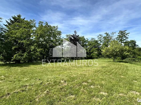 Terrain 830 m² Lentilly
