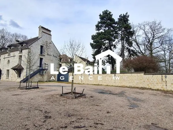 Local commercial 700 m²