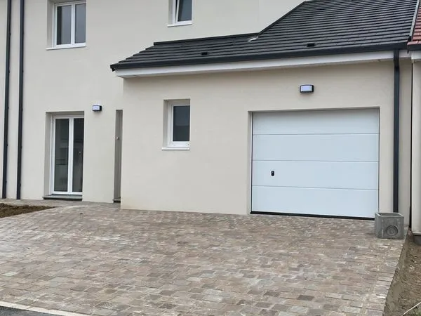Maison récente 122 m² - 3 chambres - Jardin, terrasse et garage - Jouy-lès-Reims