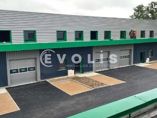 Local d'activité 230 m²